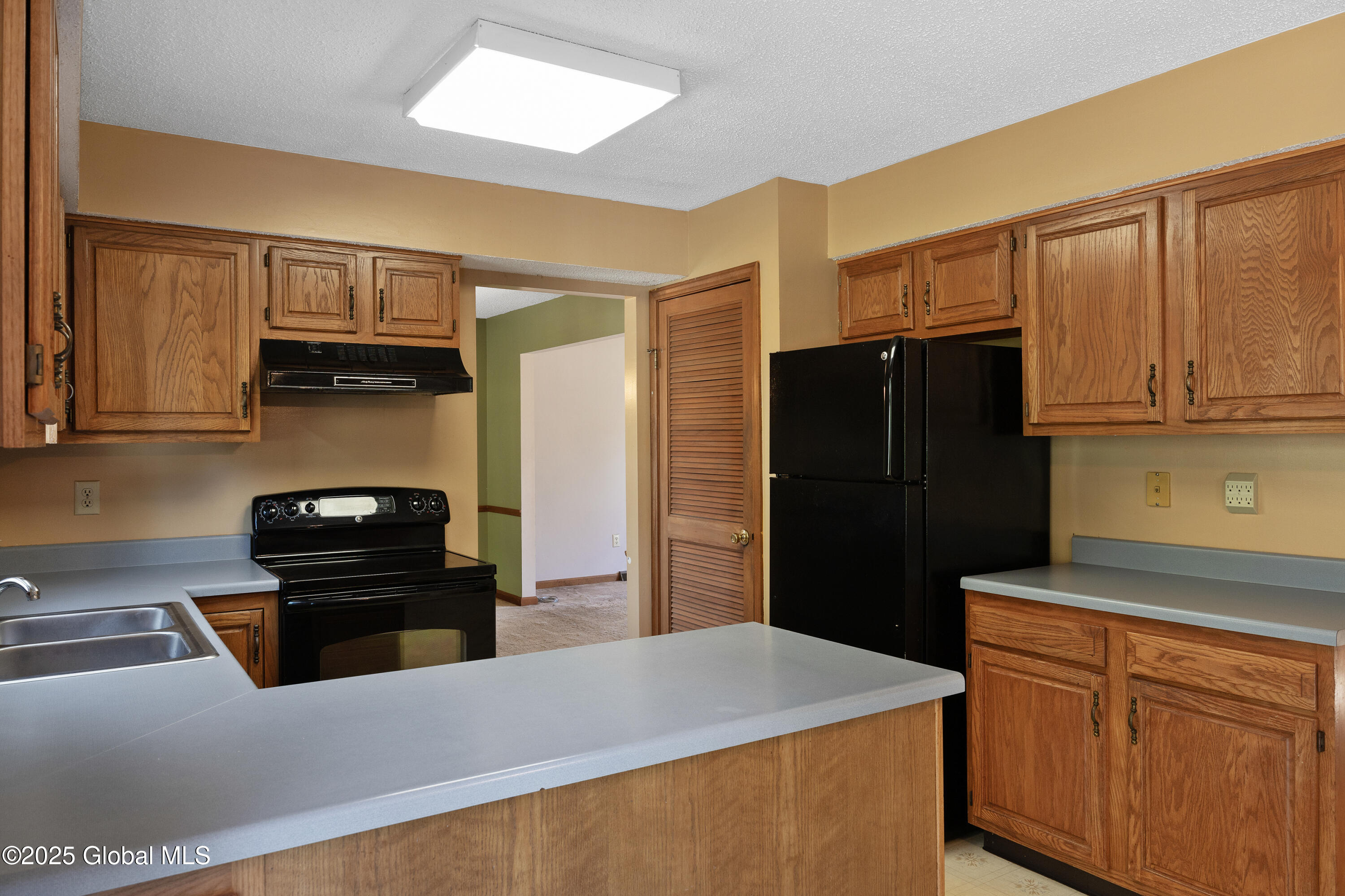 16 Bobwhite Drive Bethlehem, NY 12077 - Photo 10 of 37 1 (12)