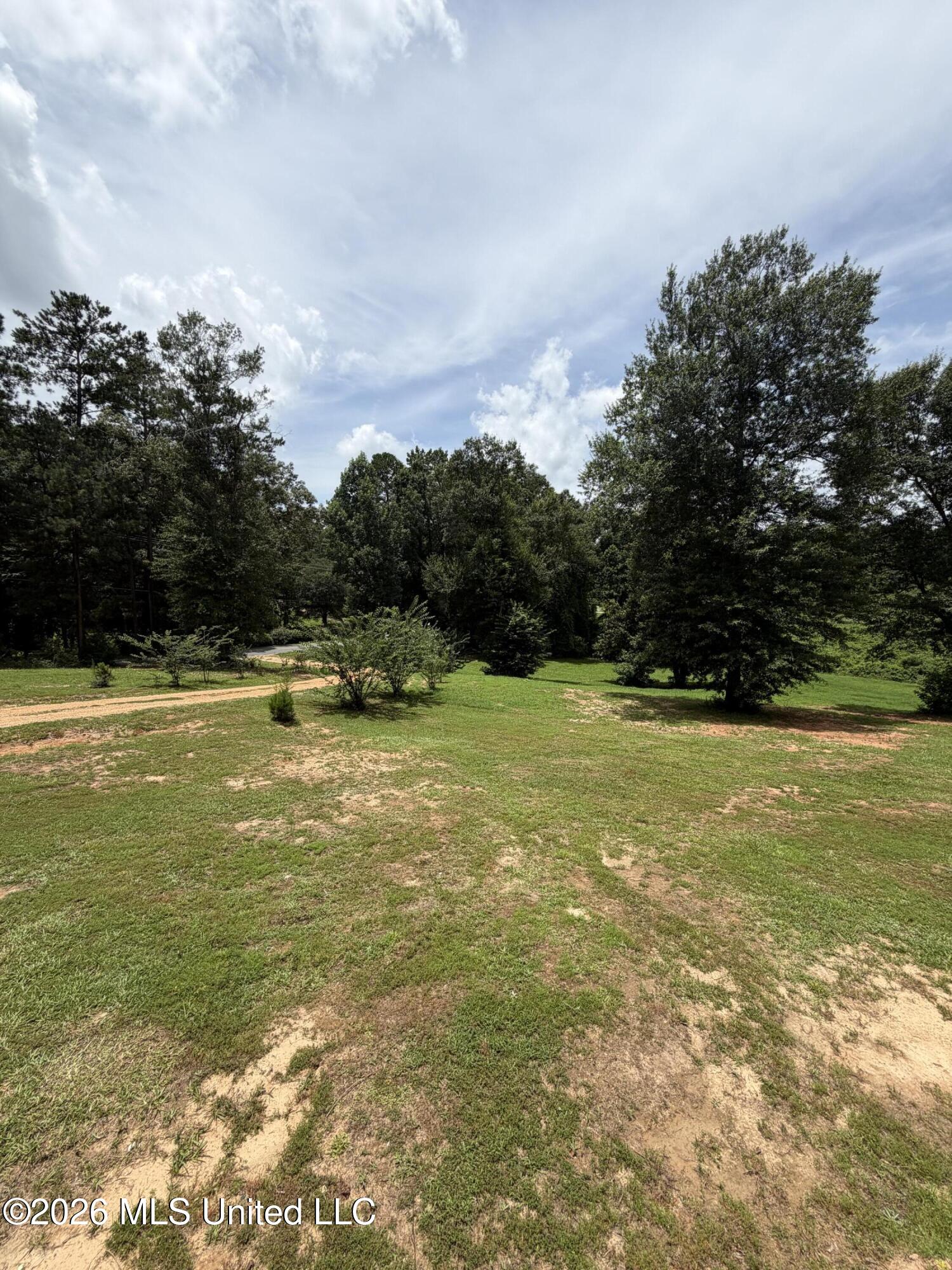 2009 Summit Holmesville Road McComb, MS 39648 - Photo 13 of 20 IMG_1207