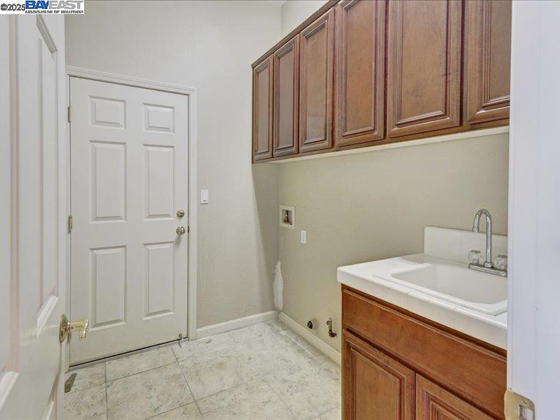 Rio Vista Rio Vista, CA 94571 - Photo 14 of 30 a bathroom with a sink