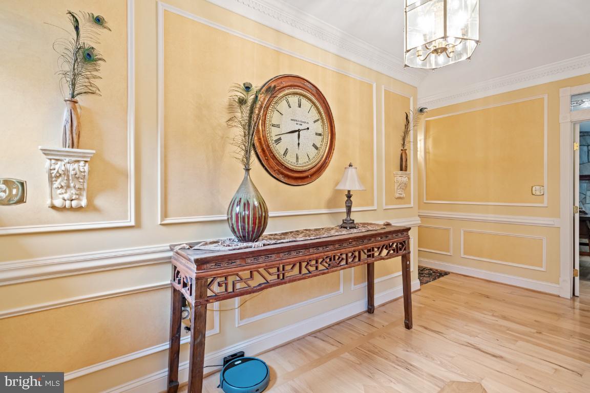 1528 Stringtown Road Berryville, VA 22611 - Photo 21 of 85 Amazing Formal Dental & Crown Moldings