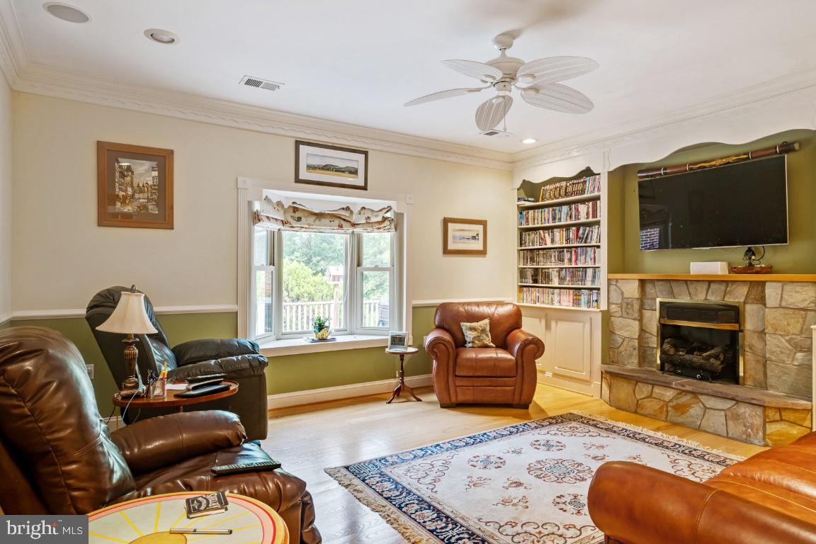 1528 Stringtown Road Berryville, VA 22611 - Photo 22 of 85 Spacious Main Level Family Room