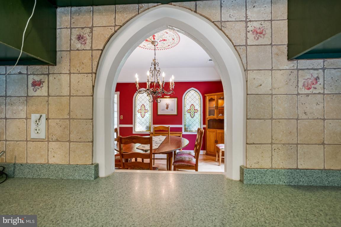 1528 Stringtown Road Berryville, VA 22611 - Photo 37 of 85 Gothic Interior Window to Dining Room