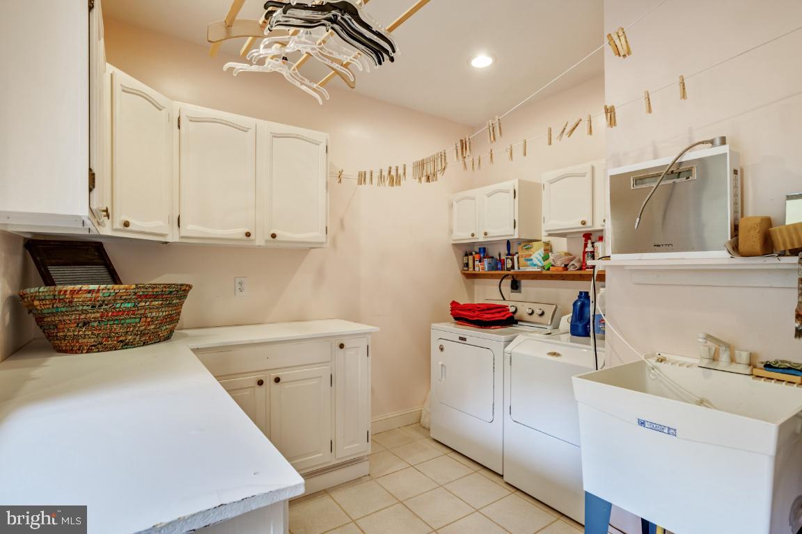 1528 Stringtown Road Berryville, VA 22611 - Photo 41 of 85 Awesome Separate Laundry Room