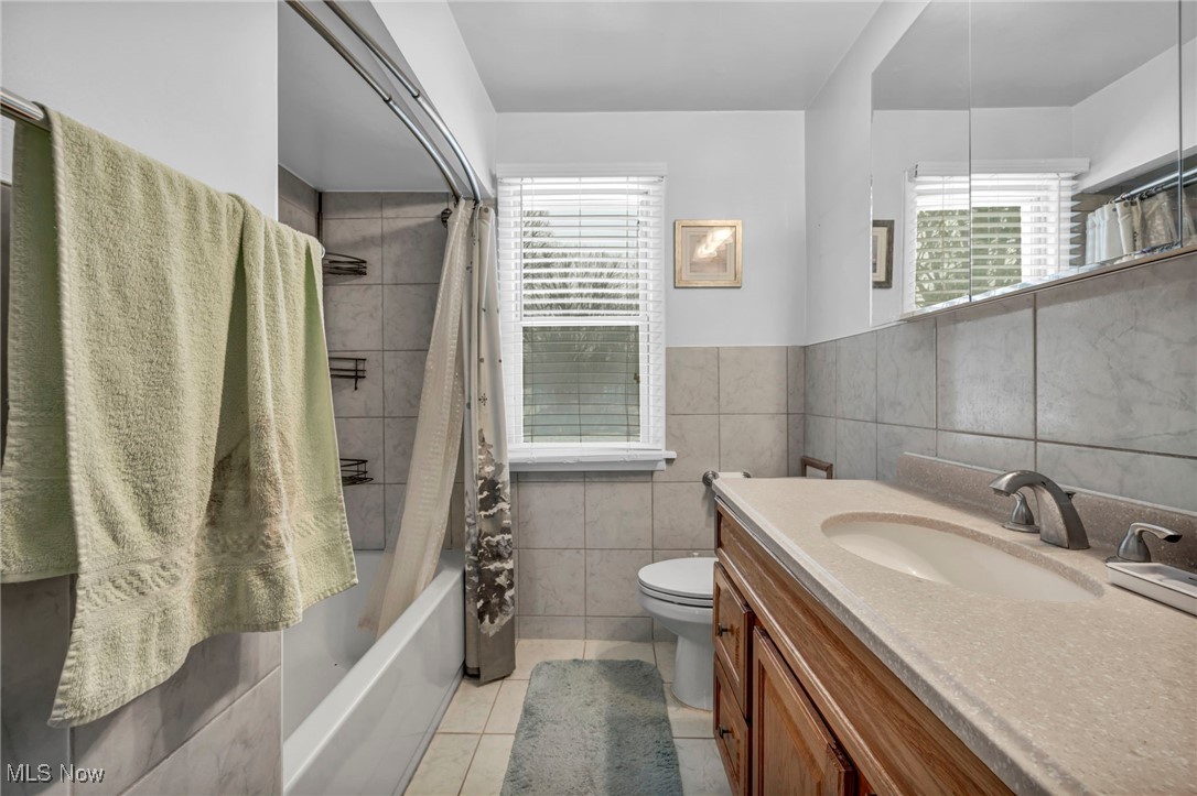 12976 West Pleasant Valley Road Cleveland, OH 44130 - Photo 8 of 47 Gallery Image 8