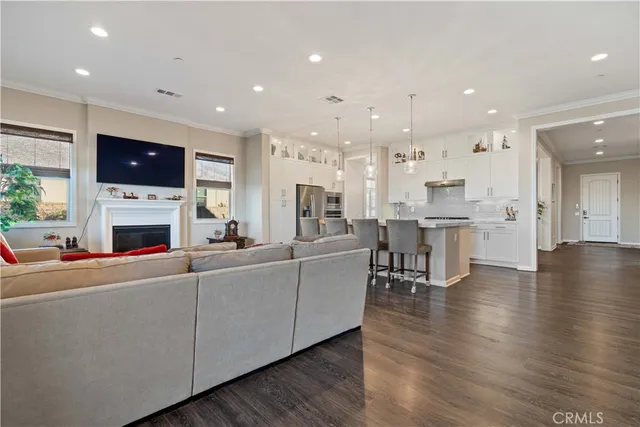 $1,199,999 | 18619 Cedar Crest Drive, Canyon Country, CA 91387