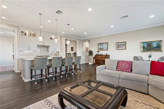 $1,199,999 | 18619 Cedar Crest Drive, Canyon Country, CA 91387