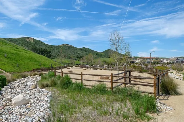 $1,199,999 | 18619 Cedar Crest Drive, Canyon Country, CA 91387