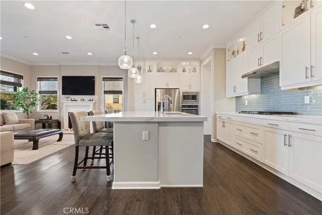 $1,199,999 | 18619 Cedar Crest Drive, Canyon Country, CA 91387