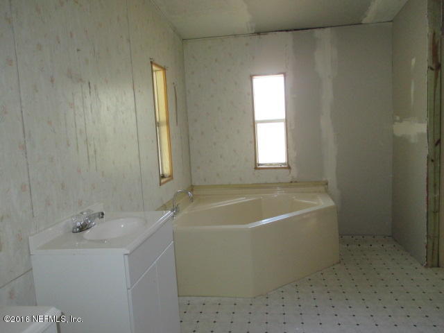 122 Denver Road Crescent City, FL 32112 - Photo 14 of 20 IMG_6445