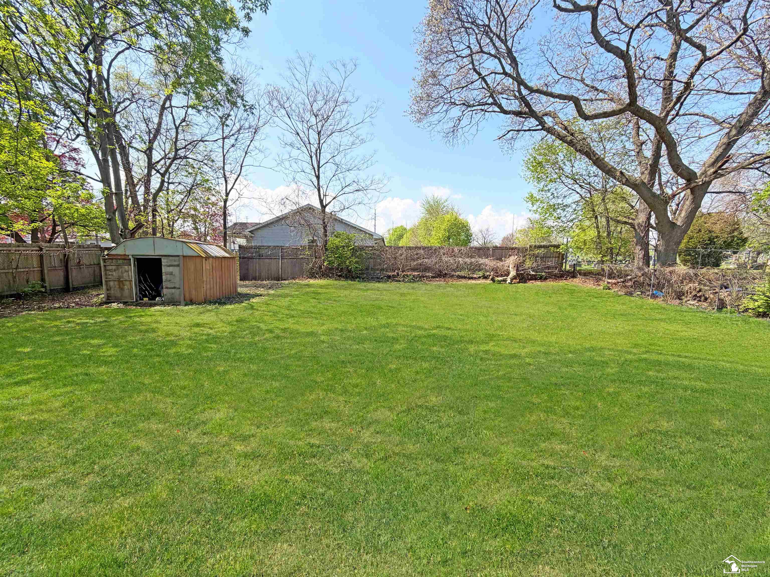 622 Church Street Monroe, MI 48161 - Photo 3 of 11 Gallery Image 3