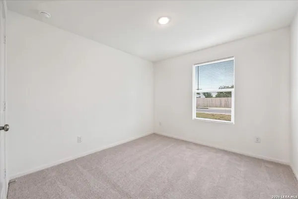 $1,675 | 205 Bronco Ridge, Pleasanton, TX 78064