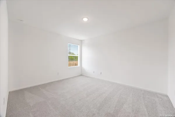 $1,675 | 205 Bronco Ridge, Pleasanton, TX 78064