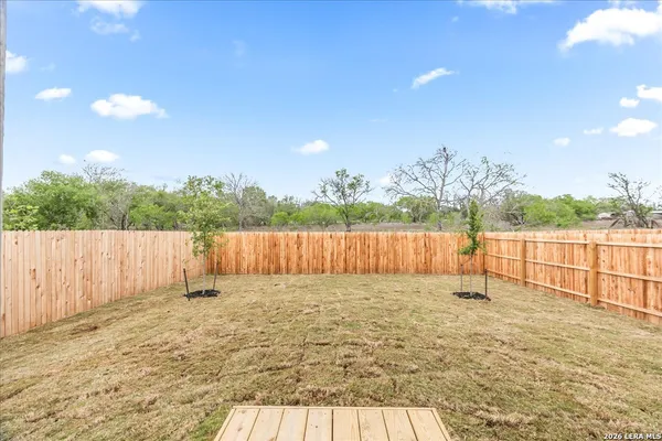 $1,675 | 205 Bronco Ridge, Pleasanton, TX 78064