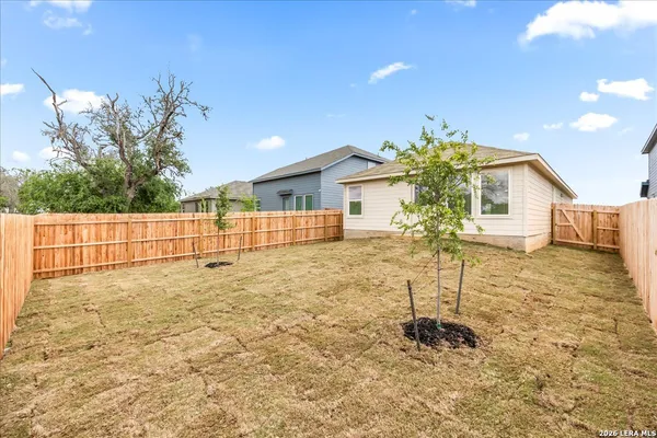 $1,675 | 205 Bronco Ridge, Pleasanton, TX 78064