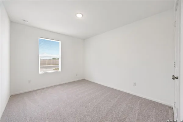 $1,675 | 205 Bronco Ridge, Pleasanton, TX 78064