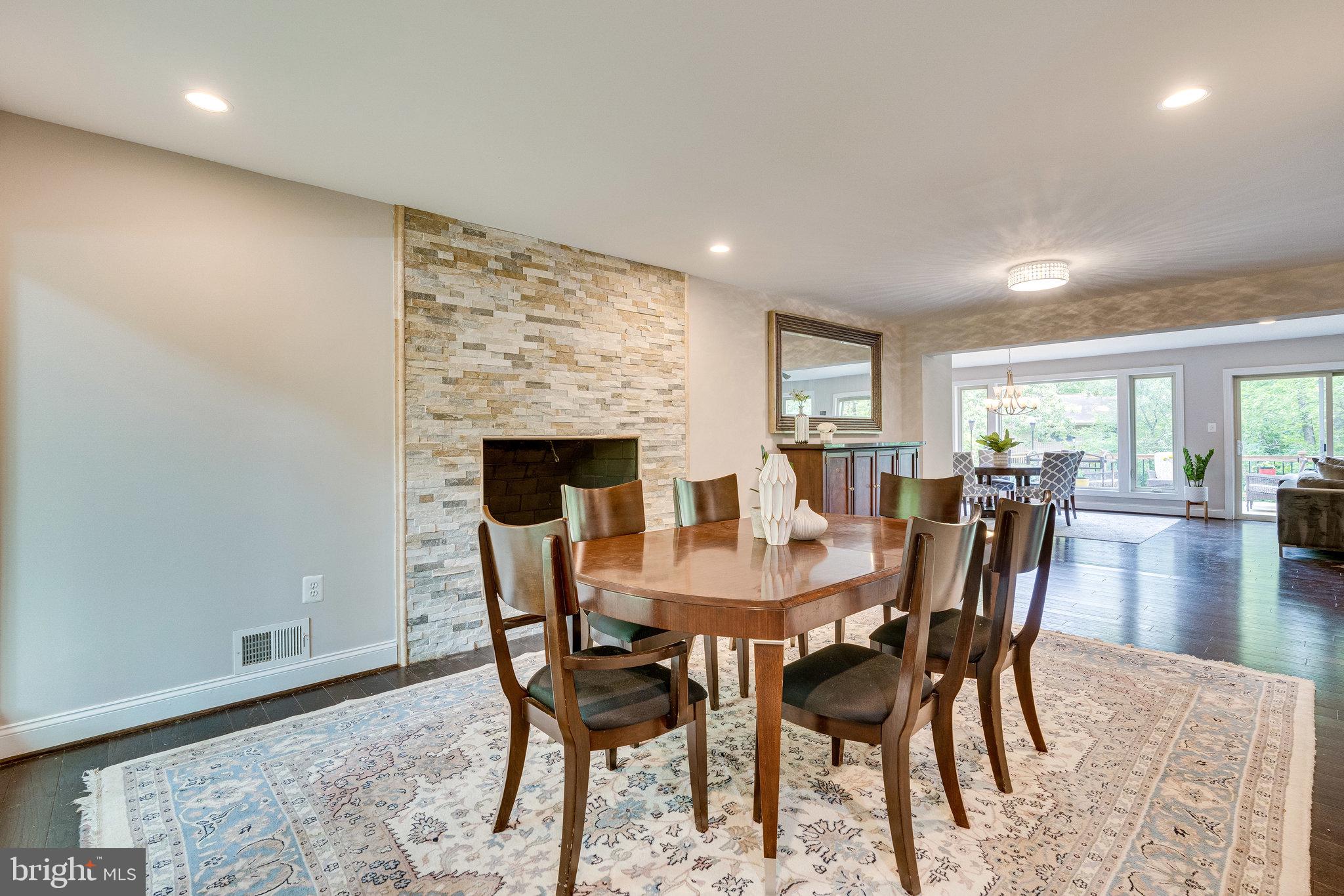1409 Aldenham Lane Reston, VA 20190 - Photo 16 of 76