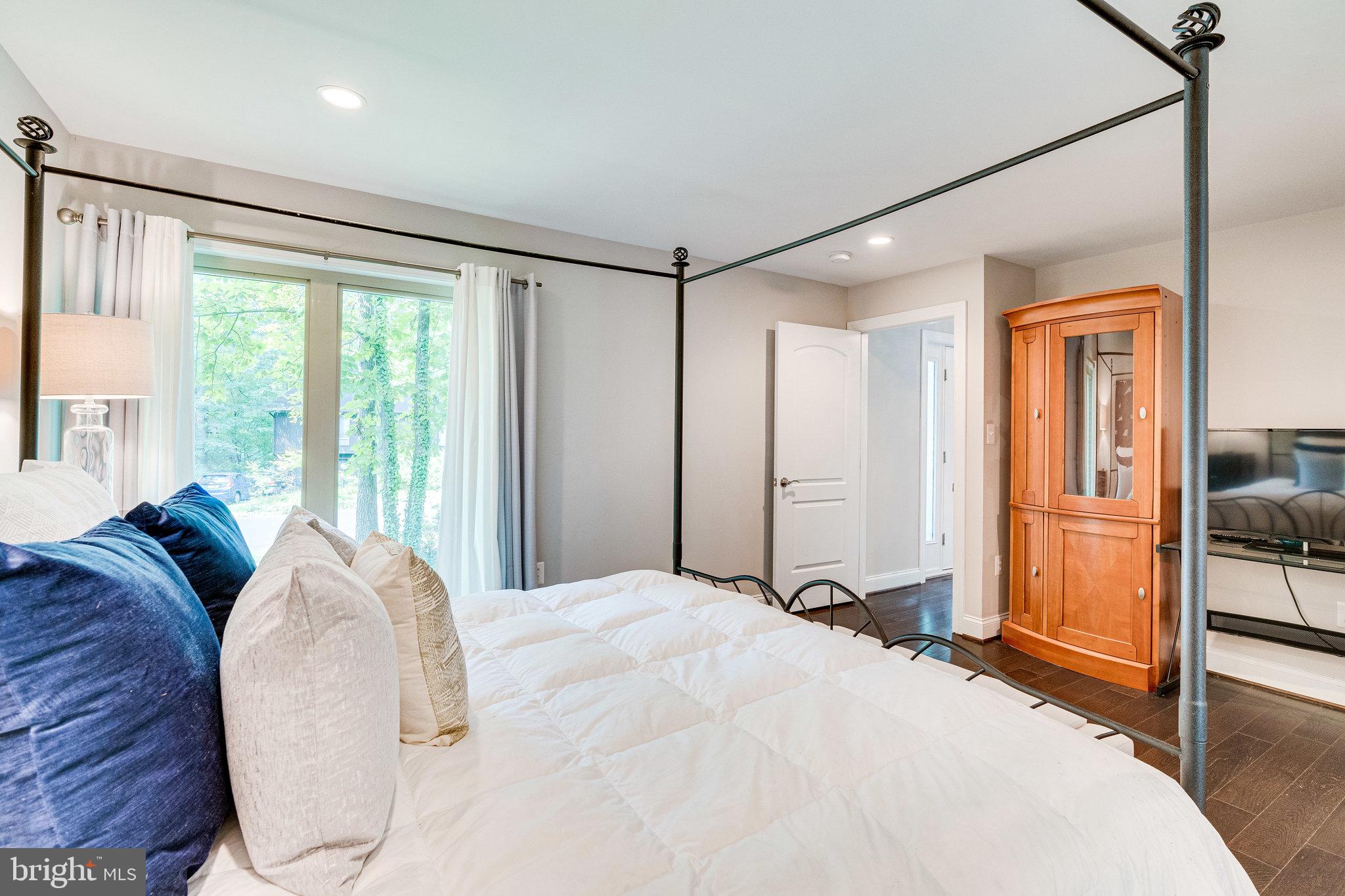 1409 Aldenham Lane Reston, VA 20190 - Photo 30 of 76