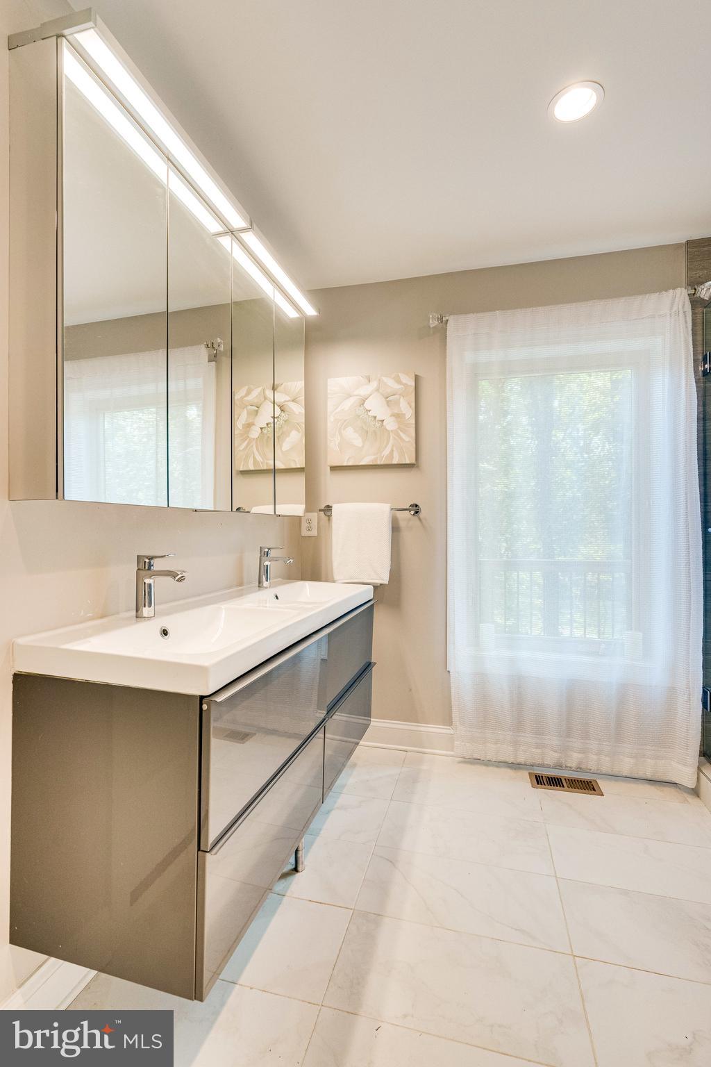 1409 Aldenham Lane Reston, VA 20190 - Photo 33 of 76