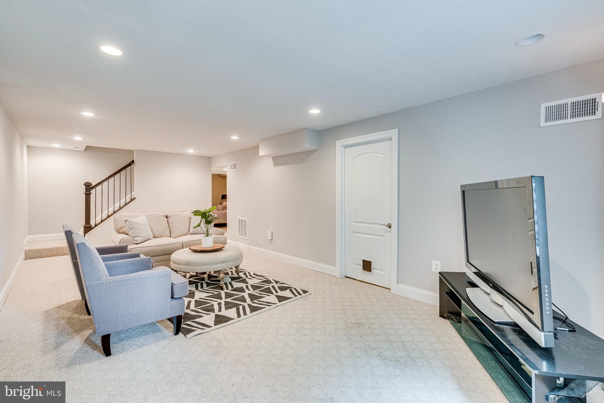 1409 Aldenham Lane Reston, VA 20190 - Photo 55 of 76