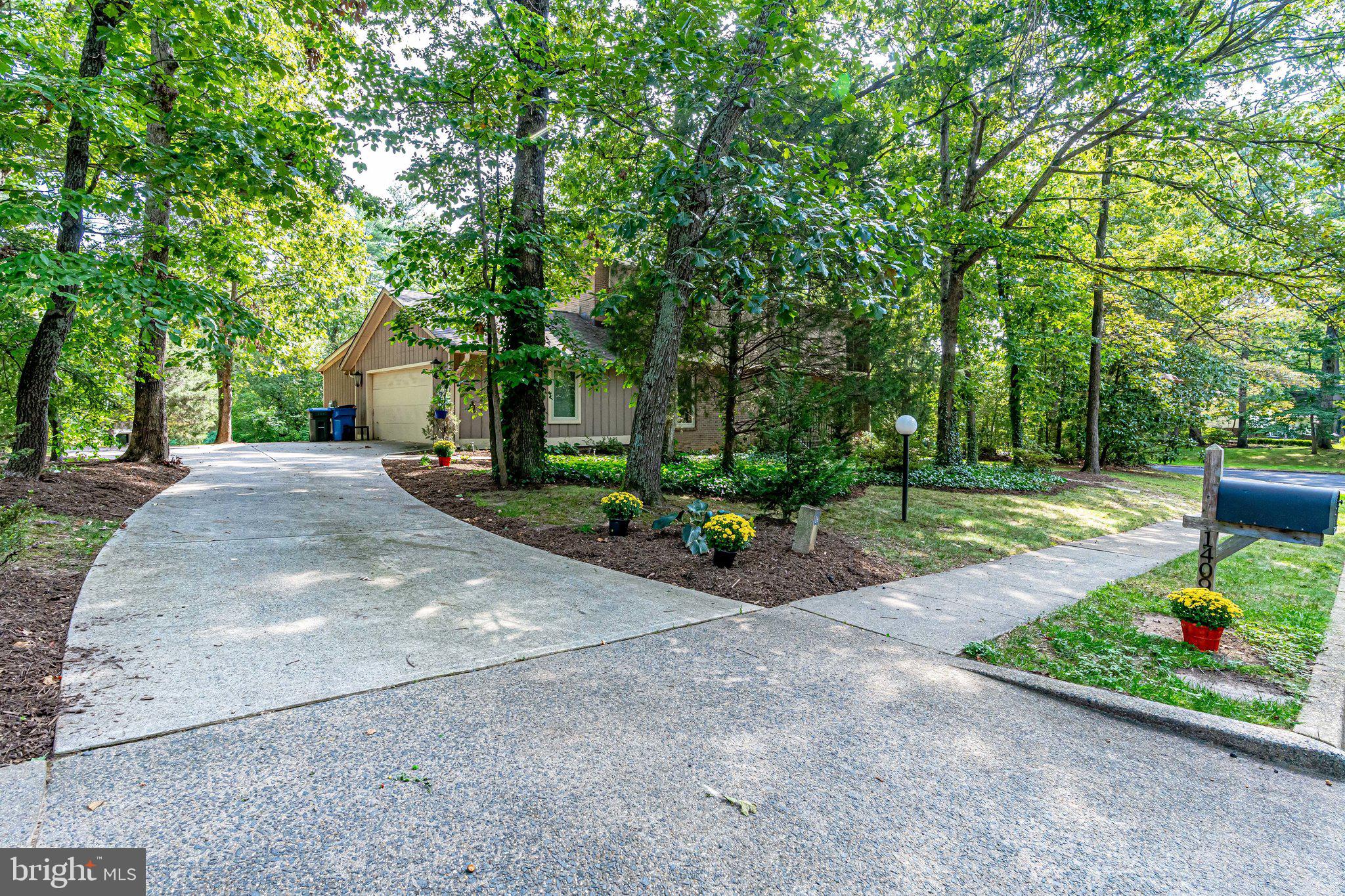 1409 Aldenham Lane Reston, VA 20190 - Photo 72 of 76
