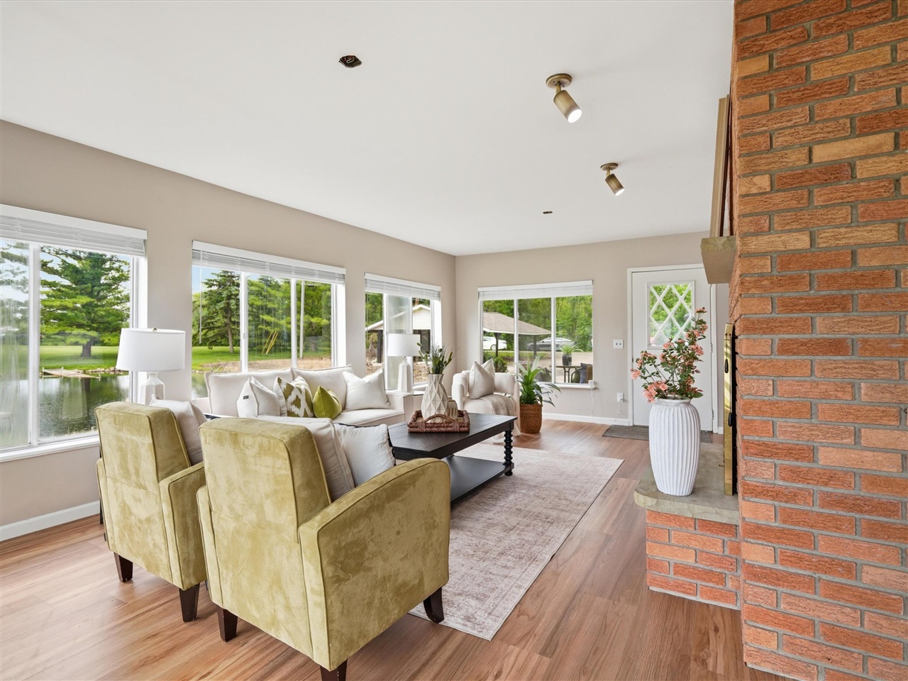 11243 Wynns Road Pinckney, MI 48169 - Photo 7 of 41 Gallery Image 7