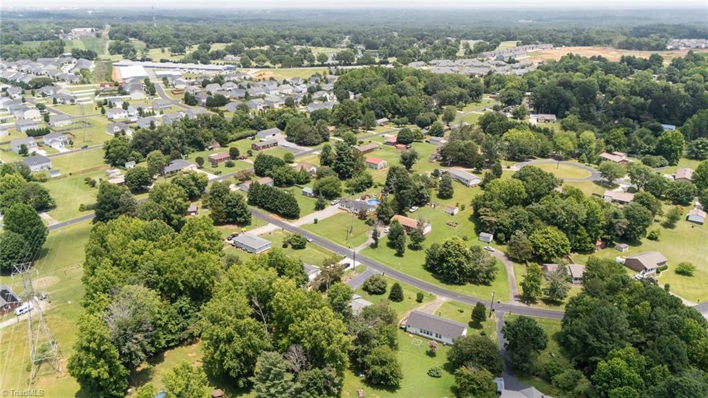 4402 Valley View Road Thomasville, NC 27360 - Photo 24 of 25