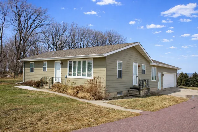 $249,900 | 62328 340th Street, Butterfield, MN 56120