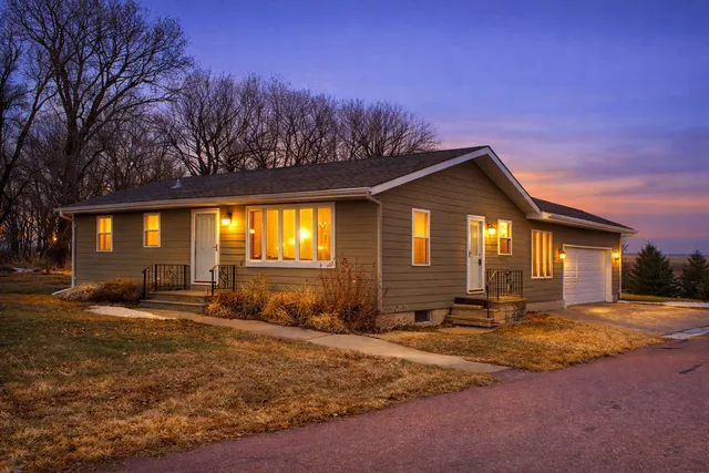 $249,900 | 62328 340th Street, Butterfield, MN 56120