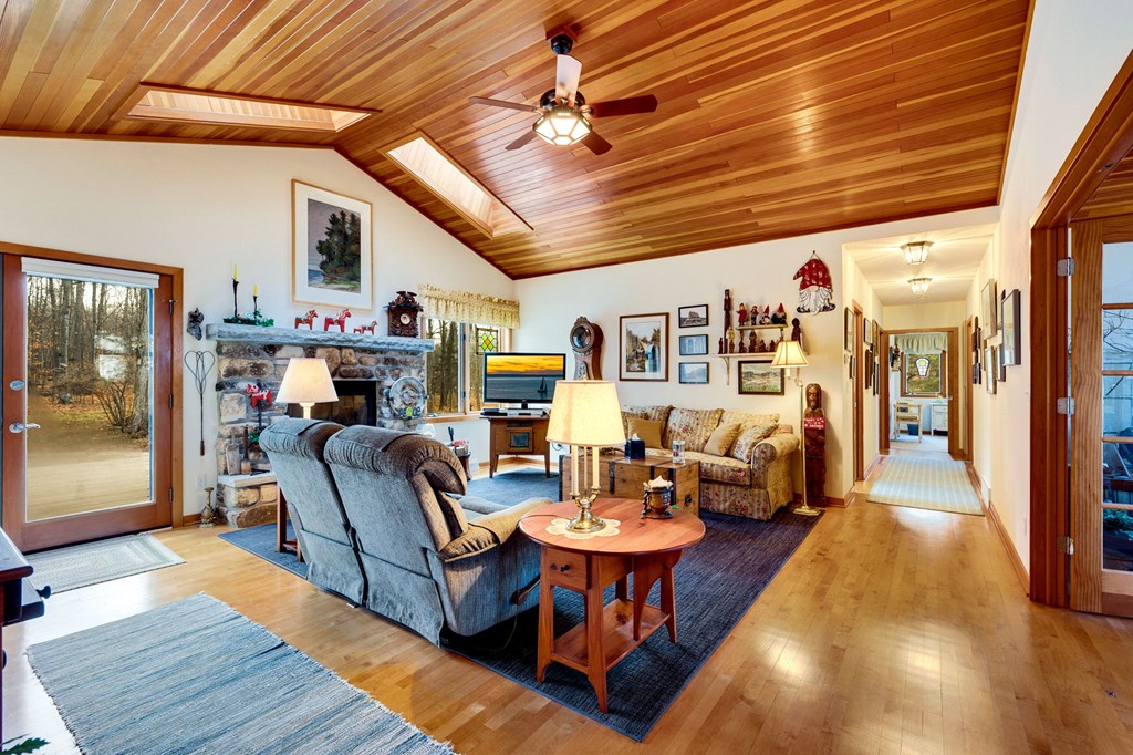 2251 Green Road Sister Bay, WI 54234 - Photo 8 of 49 Gallery Image 8