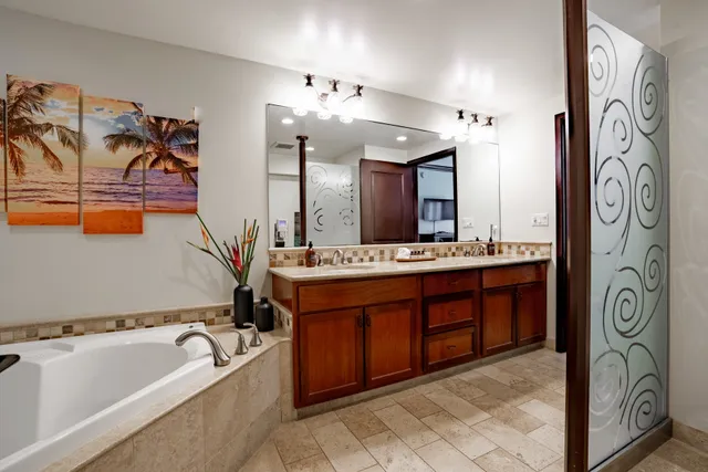 $1,595,000 | 4-820 Kuhio Highway, Unit F202, Kapaa, HI 96746