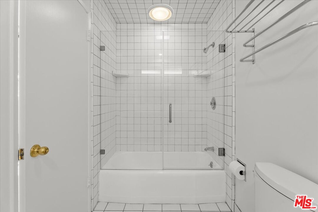 13521 Bayliss Road Los Angeles, CA 90049 - Photo 34 of 46