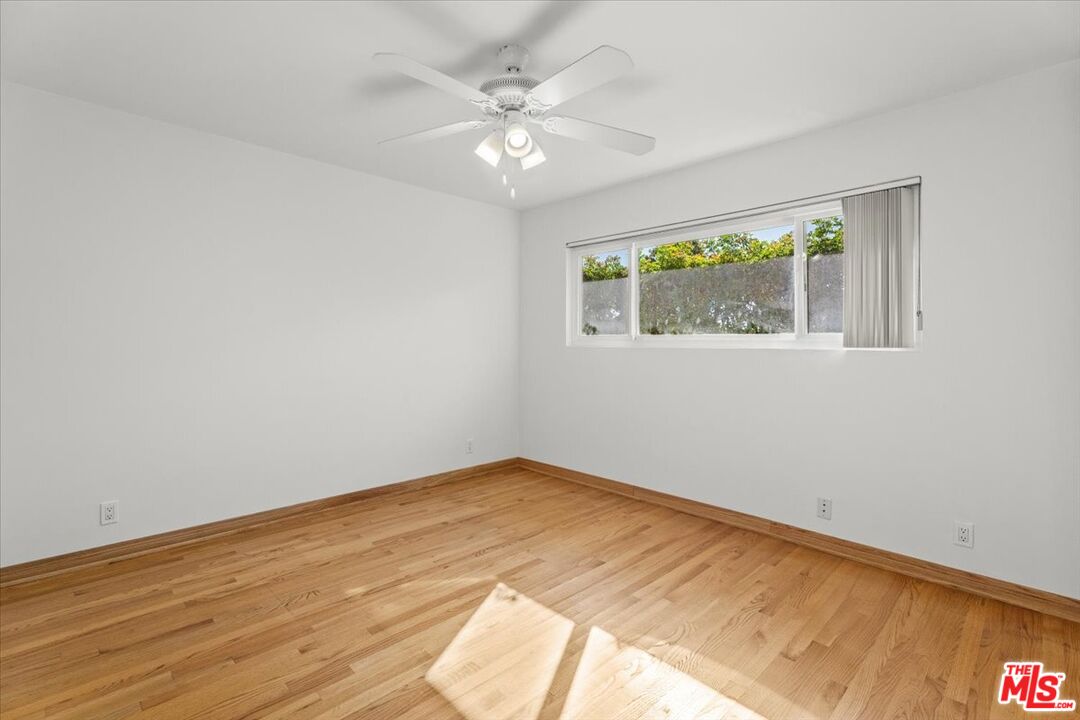 13521 Bayliss Road Los Angeles, CA 90049 - Photo 35 of 46