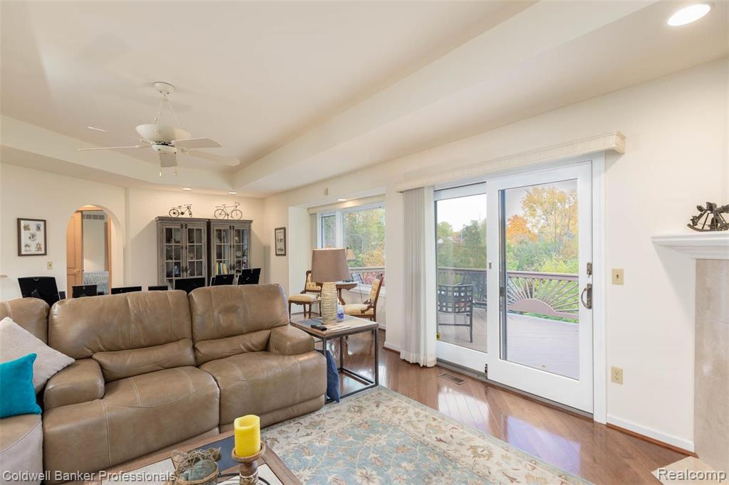 2040 Reagan Drive Rochester Hills, MI 48309 - Photo 8 of 42