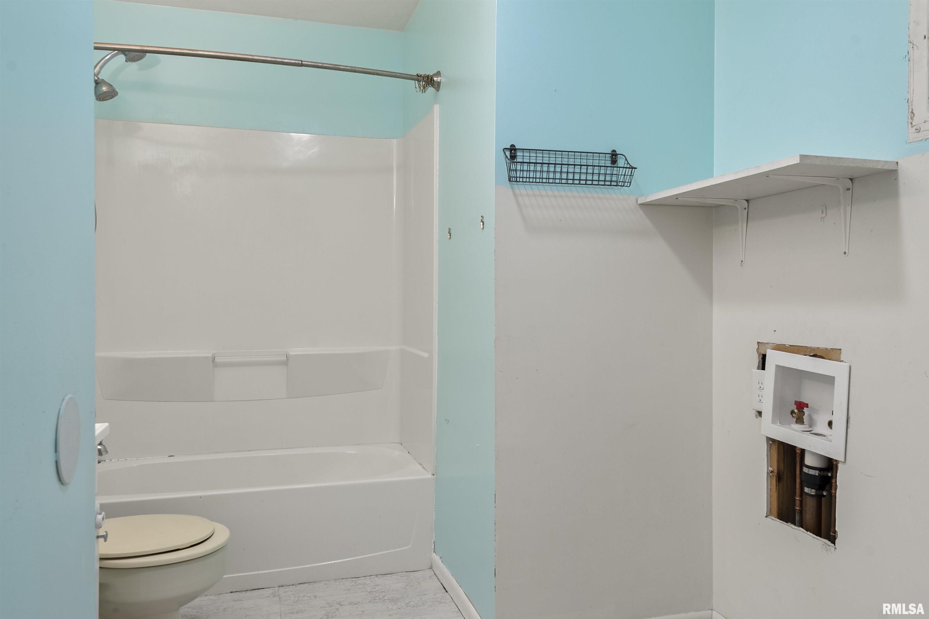 1608 Fairfield Drive Springfield, IL 62702 - Photo 15 of 26 Gallery Image 15