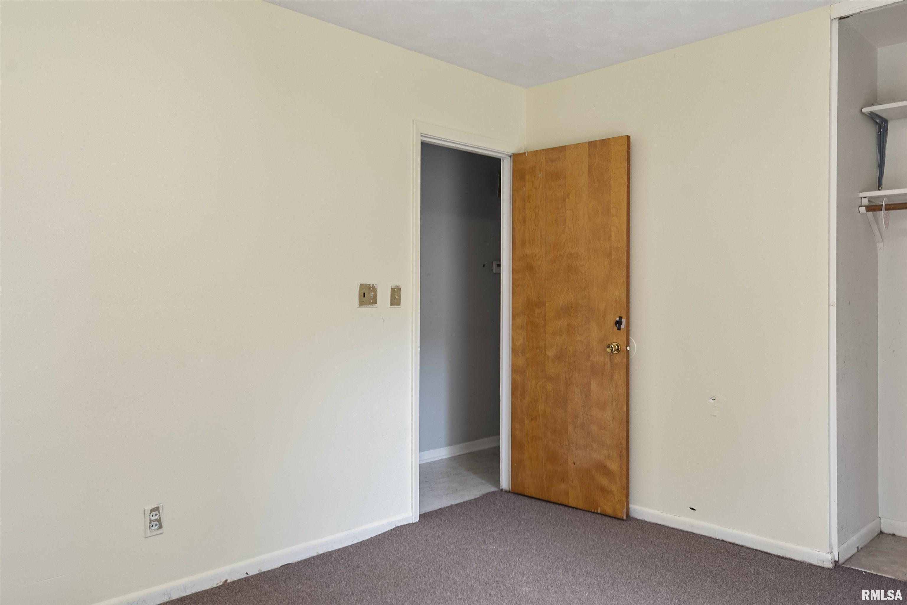 1608 Fairfield Drive Springfield, IL 62702 - Photo 18 of 26 Gallery Image 18