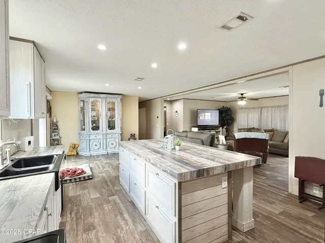 $250,000 | 3673 Evans Road, Vernon, FL 32462