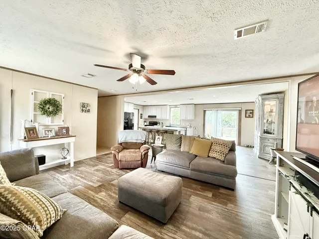 $250,000 | 3673 Evans Road, Vernon, FL 32462