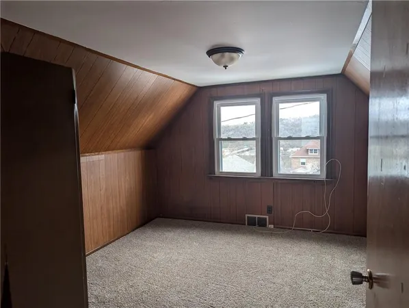 $875 | 623.5 Conrad, Charleroi, PA 15022
