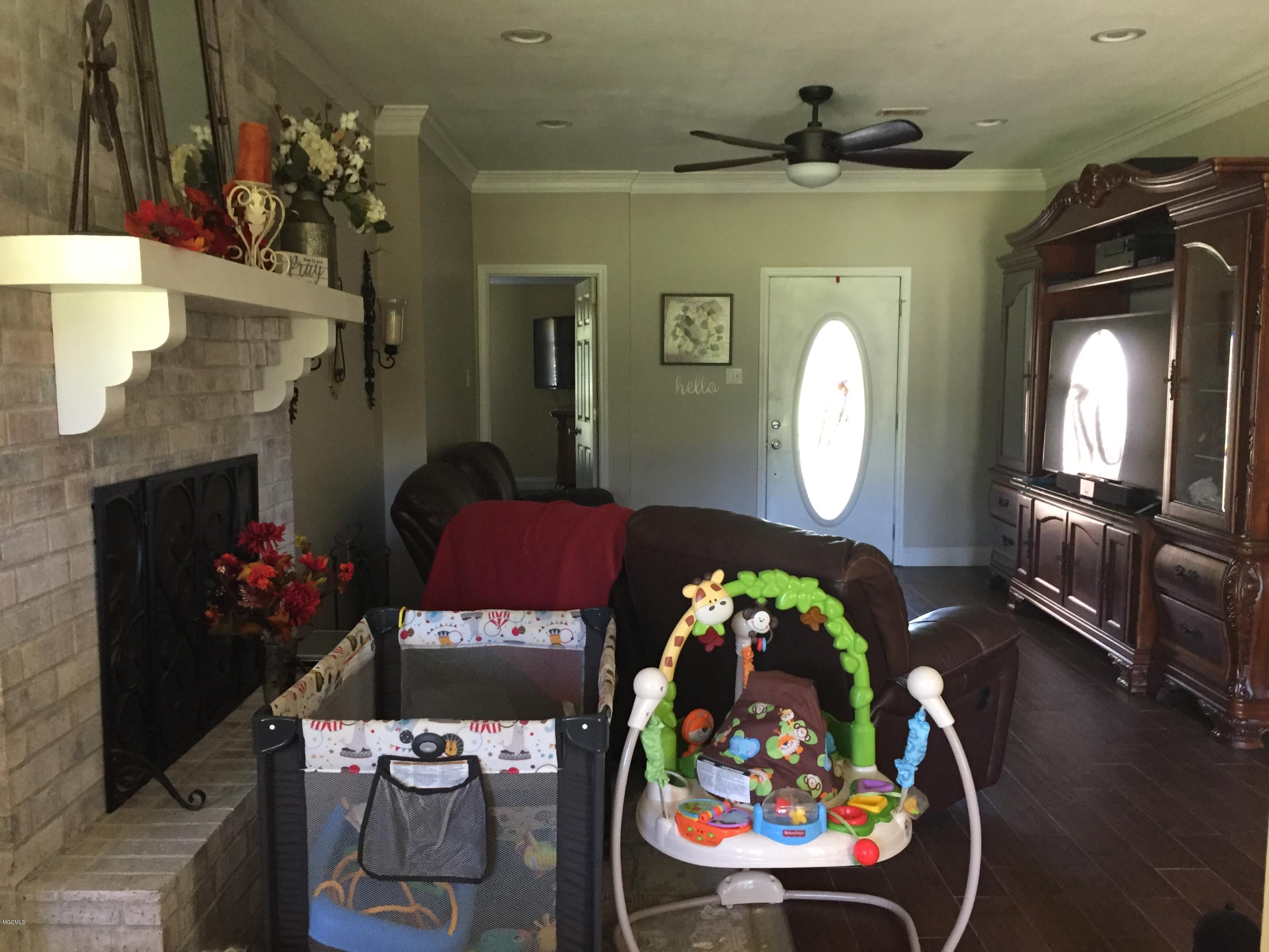 10721 Cherokee Rose Road Vancleave, MS 39565 - Photo 7 of 28 IMG_1535