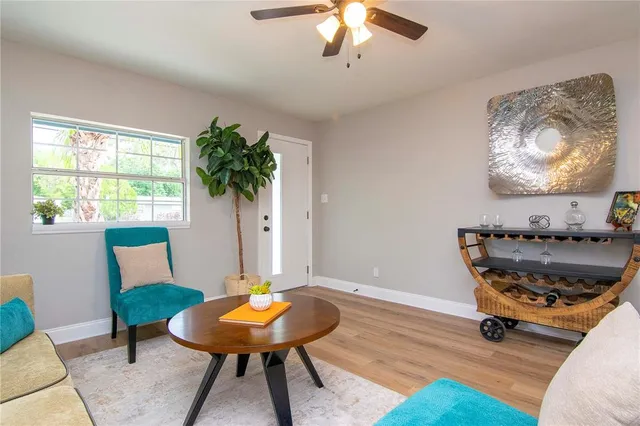 $3,000 | 3708 West Tyson Avenue, Tampa, FL 33611