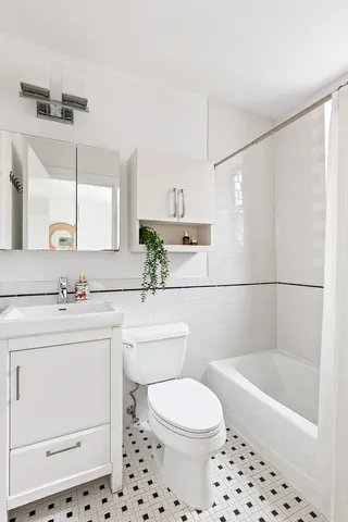 $1,195,000 | 195 15th Street, Unit B2 | Park Slope