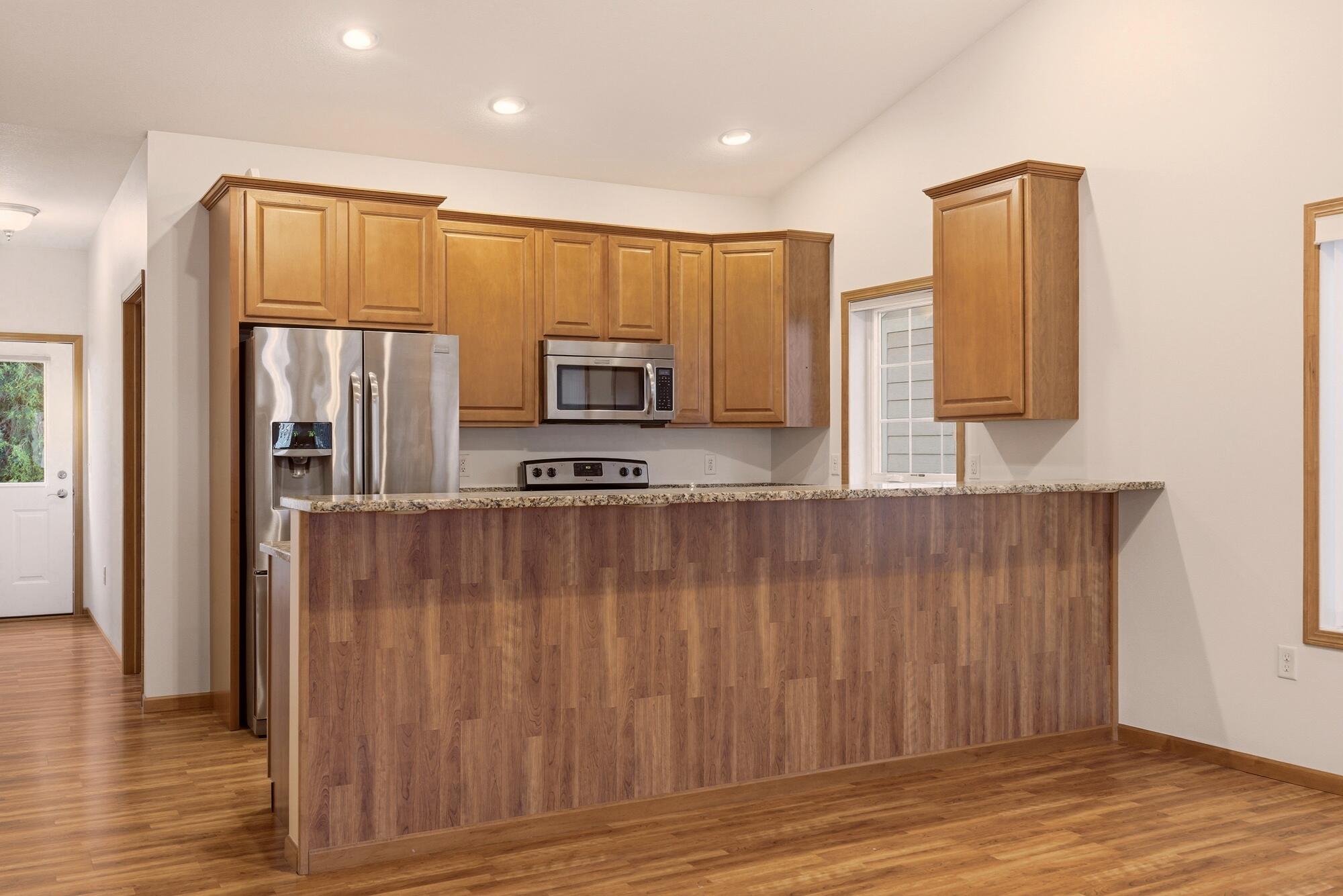 1321 Barson Place, Unit 50 Onalaska, WI 54650 - Photo 9 of 20 10_010_dsc04684