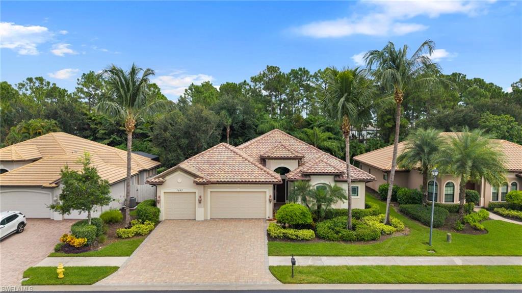 7267 Acorn Way Naples, FL 34119 - Photo 2 of 46 Gallery Image 2