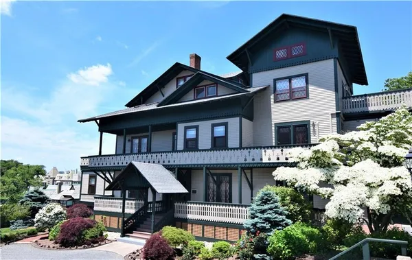$8,500 | 35 Chastellux Avenue, Unit J, Newport, RI 02840