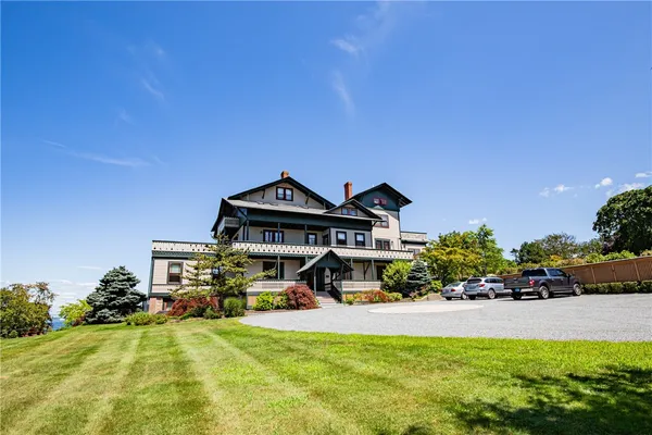 $8,500 | 35 Chastellux Avenue, Unit J, Newport, RI 02840