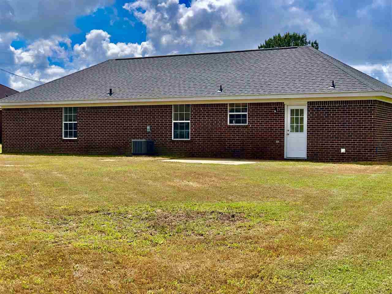 16185 Setter Circle Foley, AL 36535 - Photo 12 of 16 Back Yard