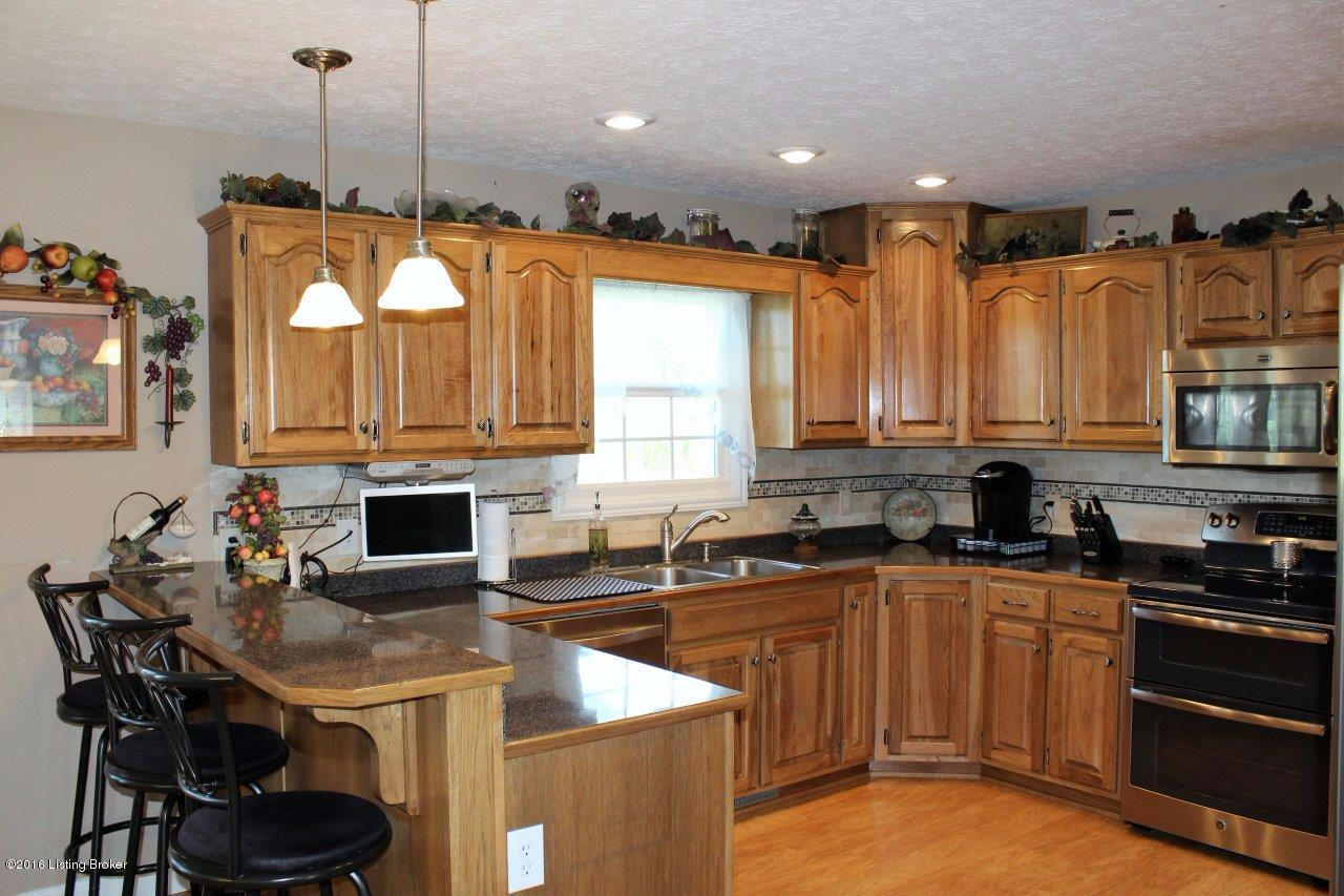 40 Tucker Road Vine Grove, KY 40175 - Photo 6 of 26 IMG_8064