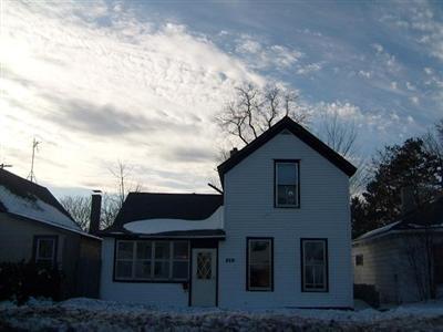 307 North Chestnut Street Reed City, MI 49677 - Photo 1 of 1 Primary Photo