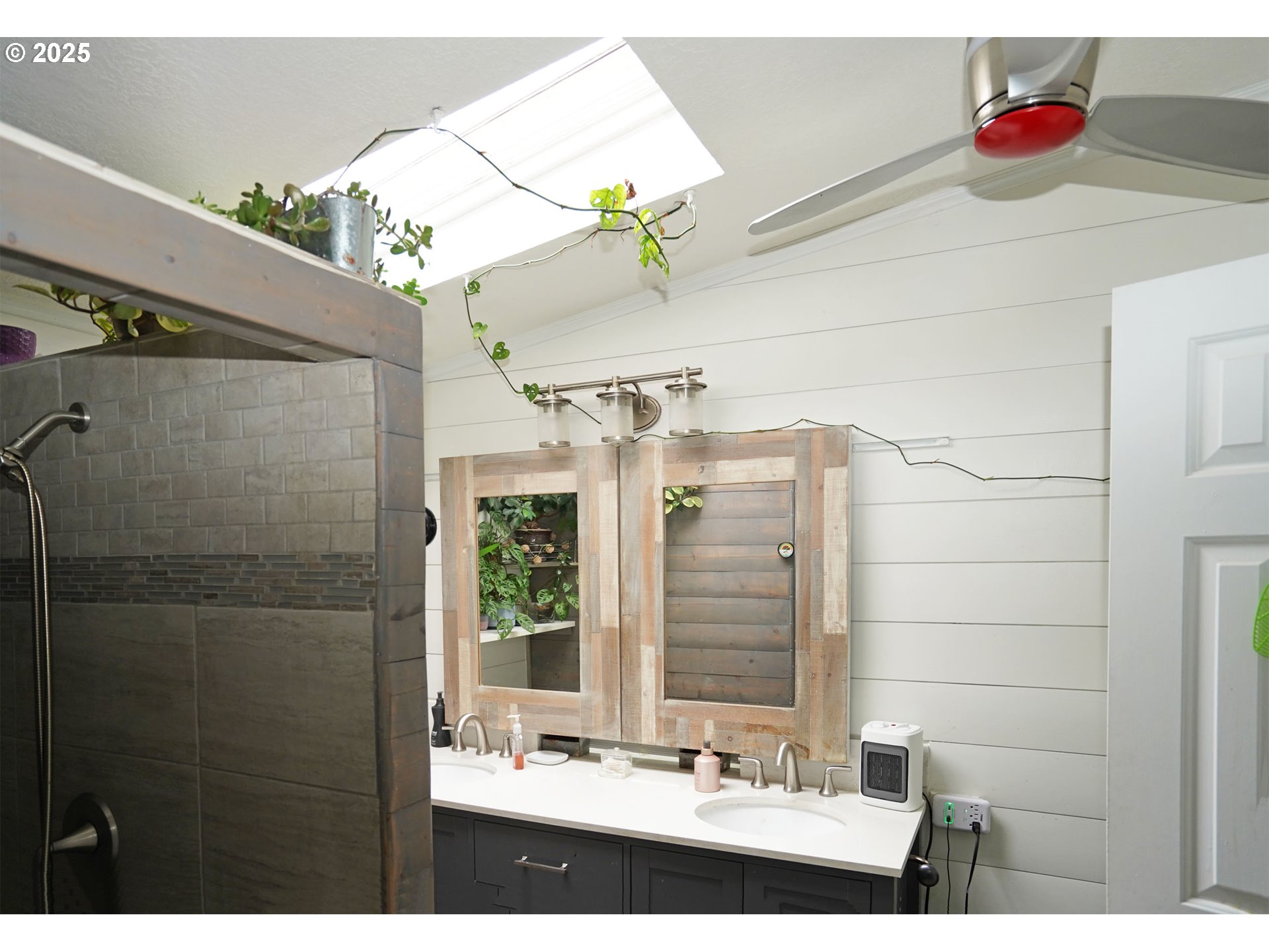 13620 Southwest Beef Bend Road, Unit 130 Portland, OR 97224 - Photo 16 of 25 Gallery Image 16