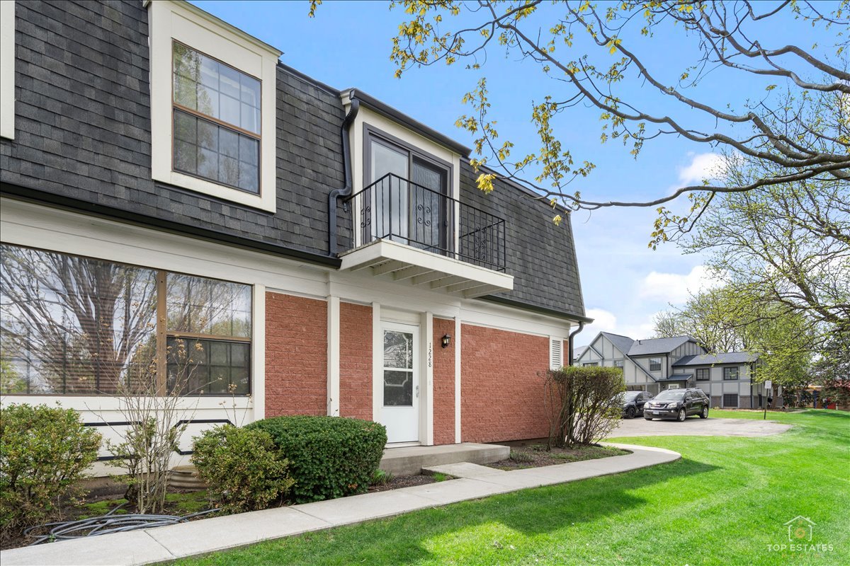 1228 Inverrary Lane, Unit 21D Palatine, IL 60074 - Photo 6 of 36